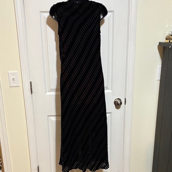 Calvin Klein Black Burnt Velvet Sleeveless Dress with Red Silk Blend Lining Sz 4 - Picture 3 of 8